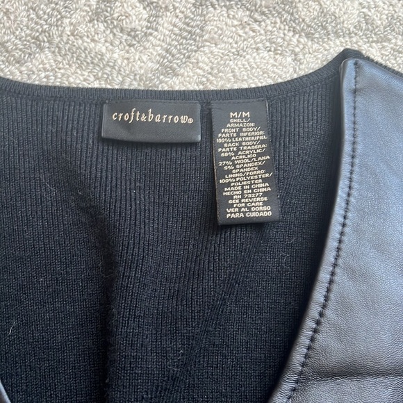 Woman’s Leather Vest Croft And Barrow Medium - Picture 3 of 4